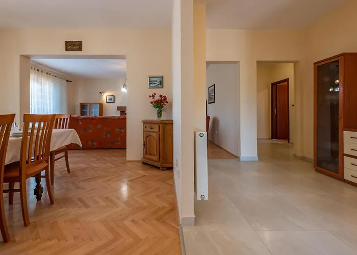 Апартаменты 3 Bedroom Cozy In Задар