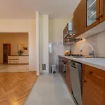 公寓 3 Bedroom Awesome In 扎达尔