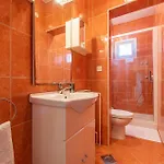 3 Bedroom Awesome In *