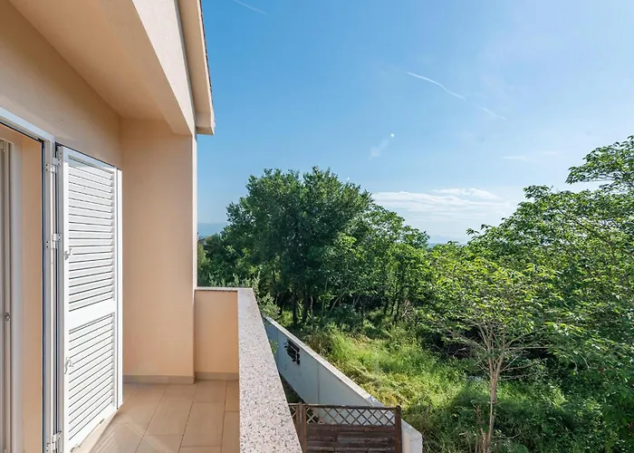 Apartmán 3 Bedroom Cozy In