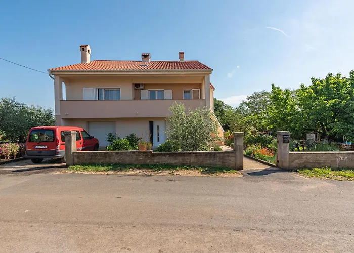 3 Bedroom Cozy In * Zadar