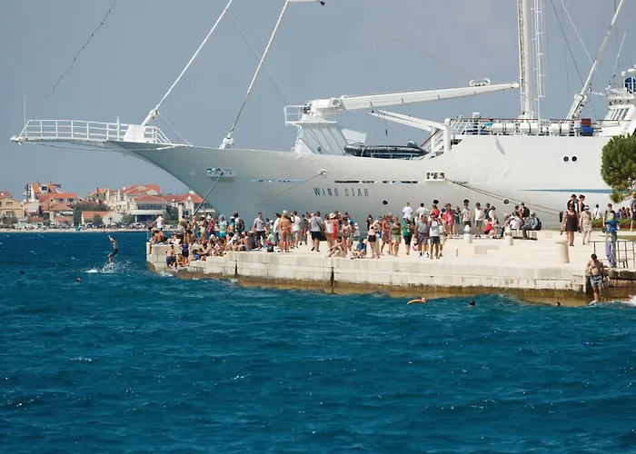 3 Bedroom Cozy In Zadar